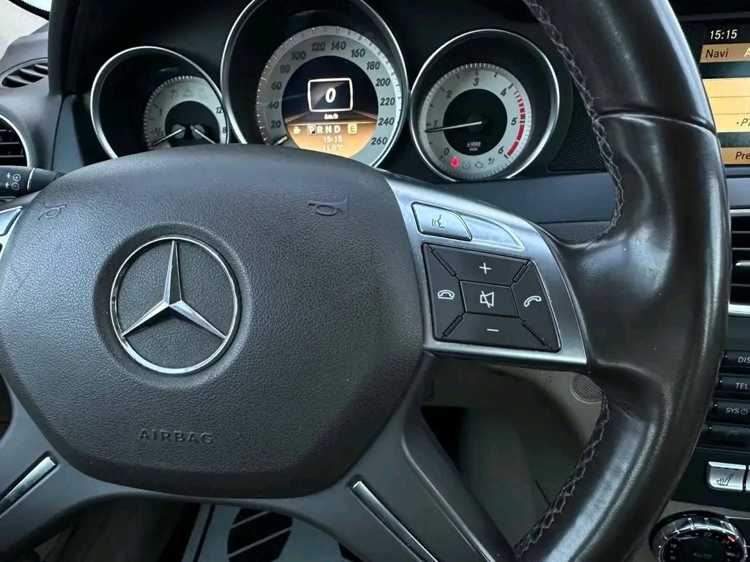Mercedes-Benz C200