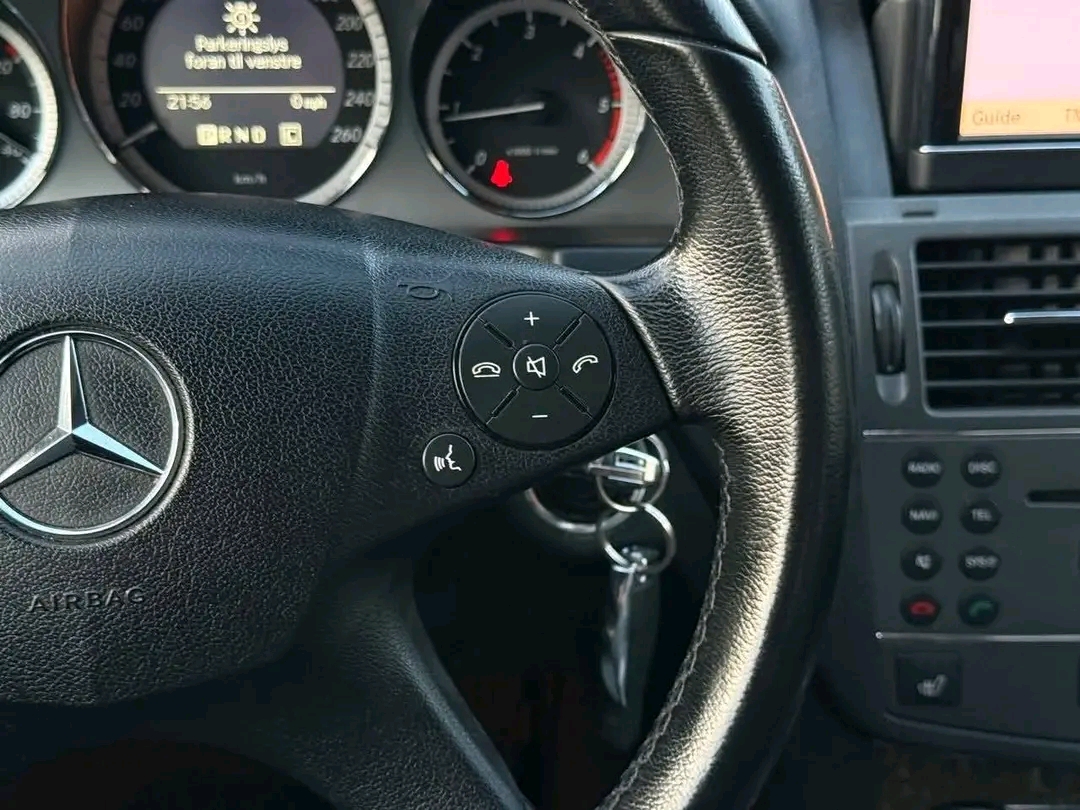 Mercedes-Benz C220