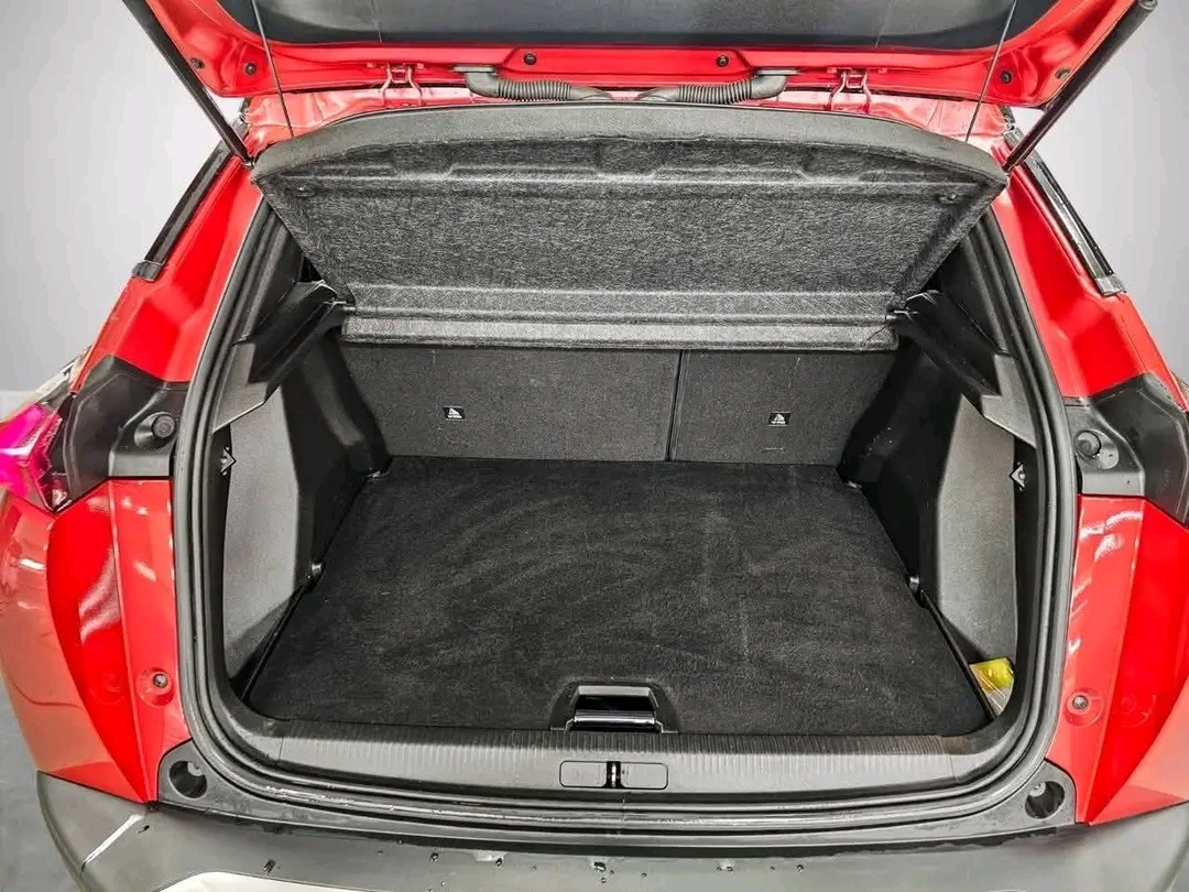 Peugeot e-2008 GT