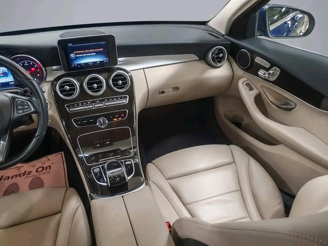 Mercedes-Benz C200