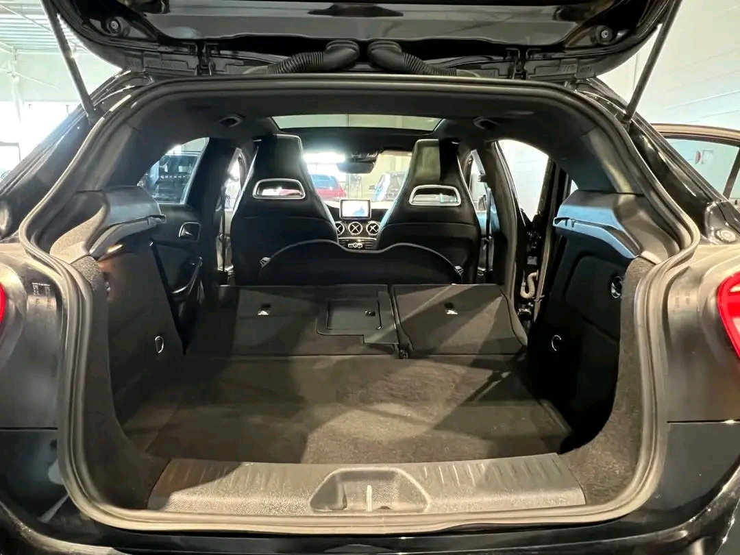 Mercedes-Benz A250