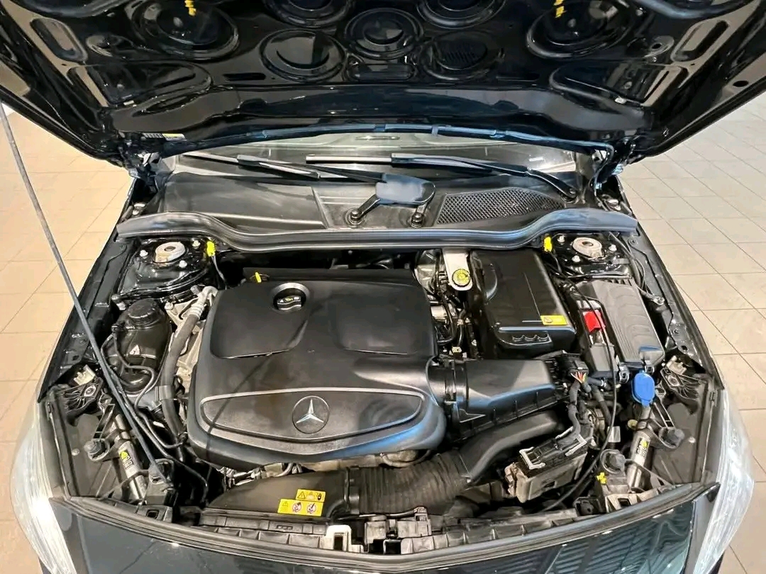 Mercedes-Benz A250