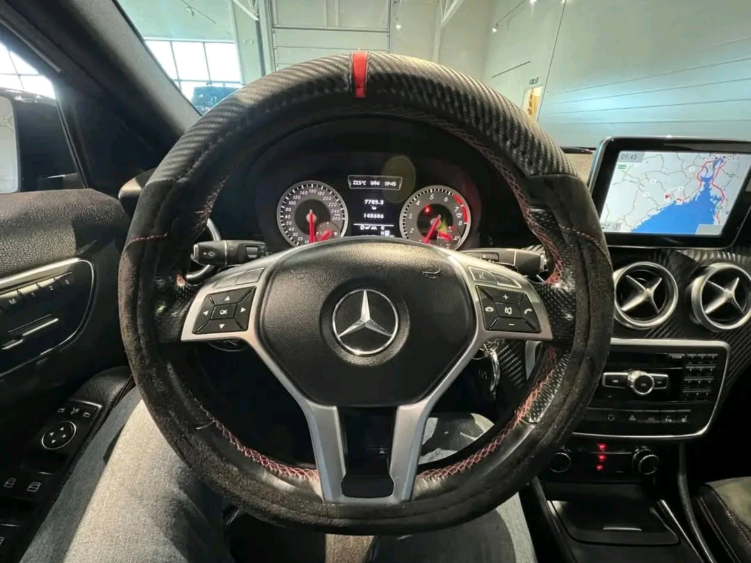 Mercedes-Benz A250