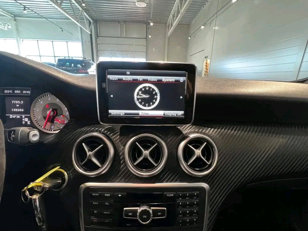 Mercedes-Benz A250
