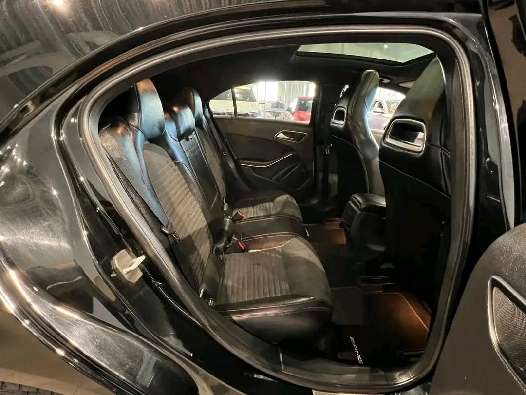 Mercedes-Benz A250