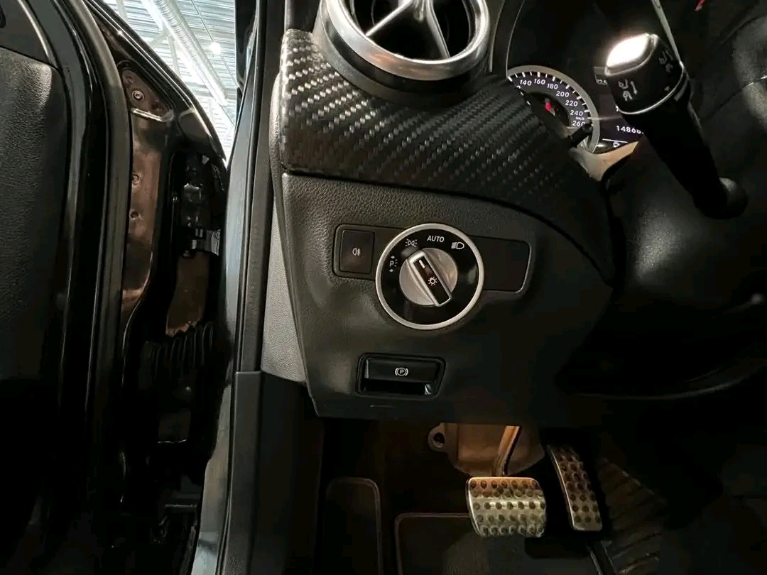 Mercedes-Benz A250