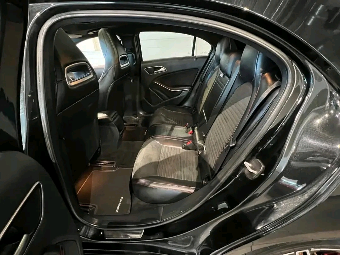 Mercedes-Benz A250