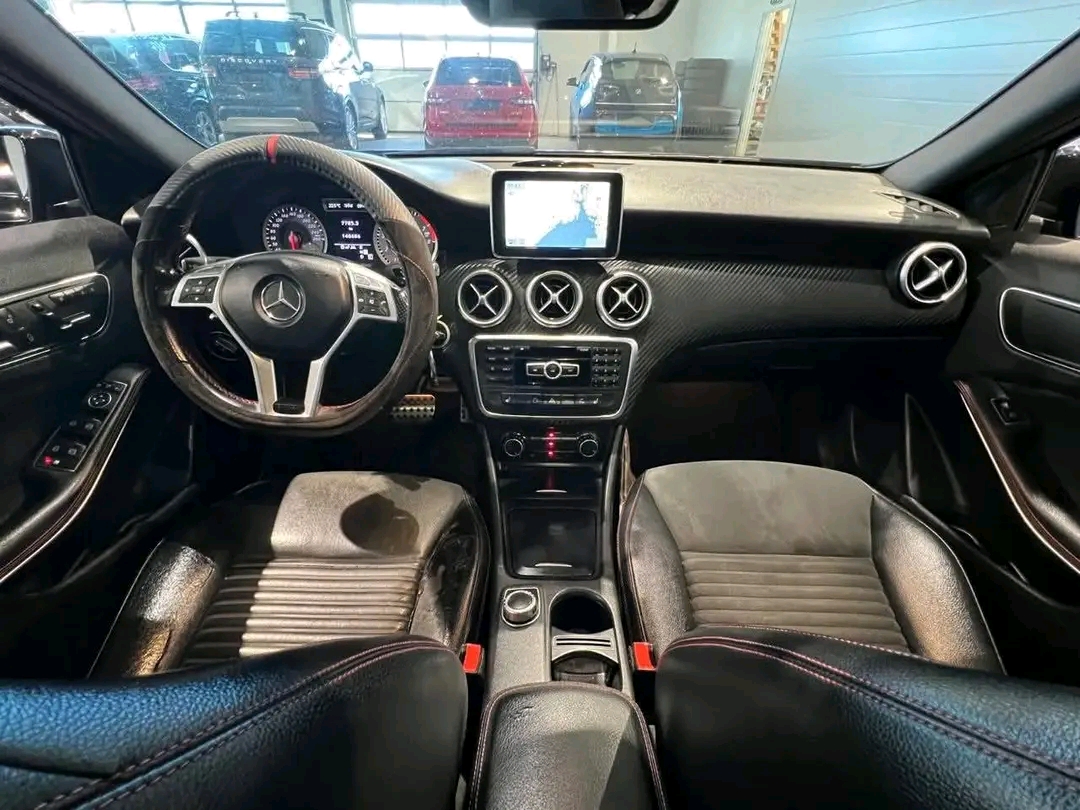 Mercedes-Benz A250