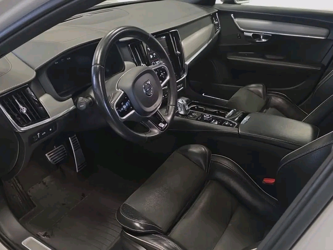 Volvo V90