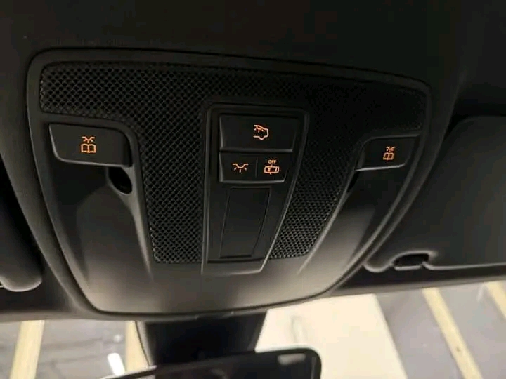 Mercedes-Benz A180