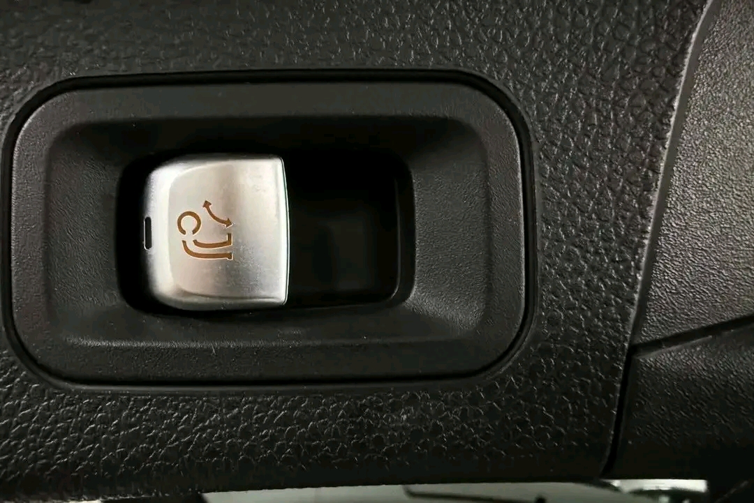 Mercedes-Benz C200