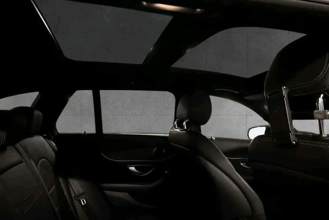 Mercedes-Benz C200