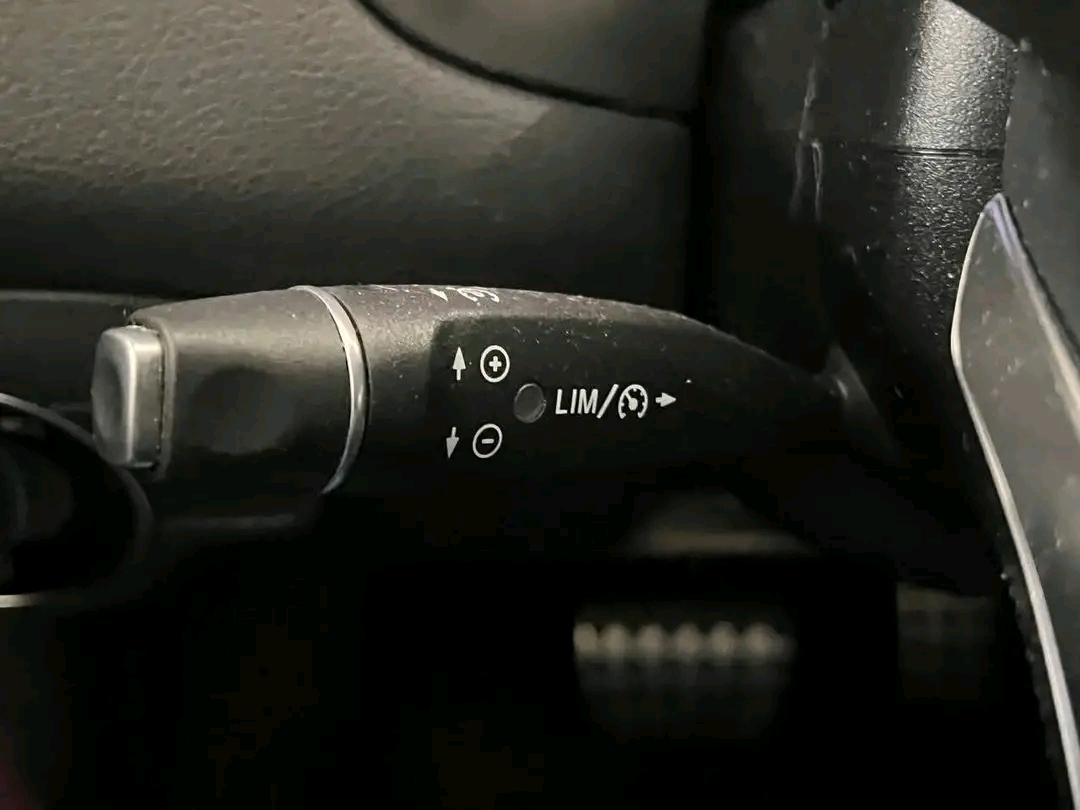 Mercedes-Benz CLA 180 AMG