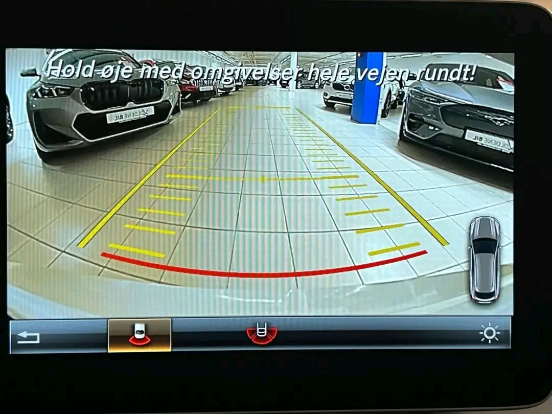 Mercedes-Benz CLA 180 AMG