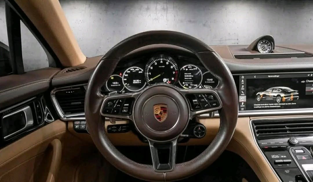 Porsche Panamera