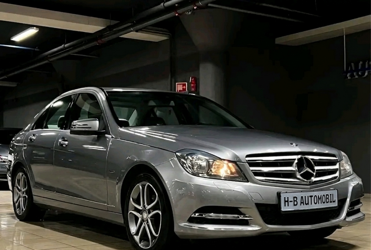 Mercedes-Benz C180