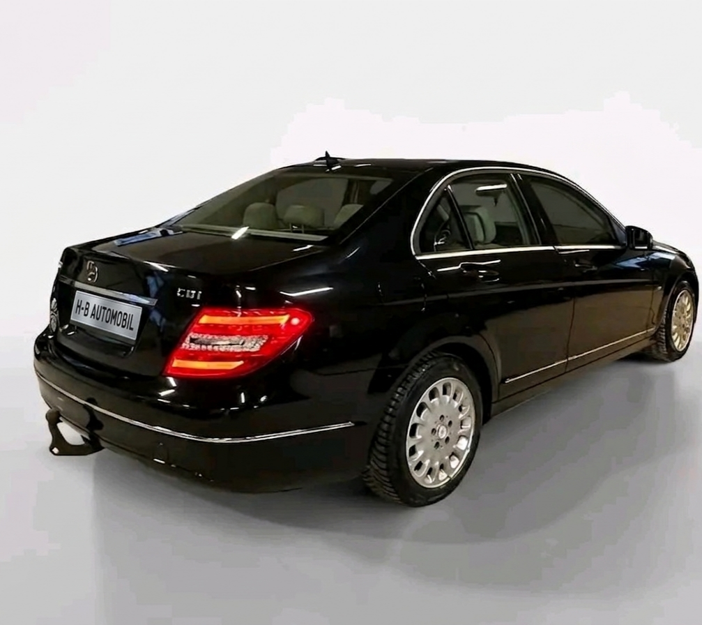 Mercedes-Benz C200