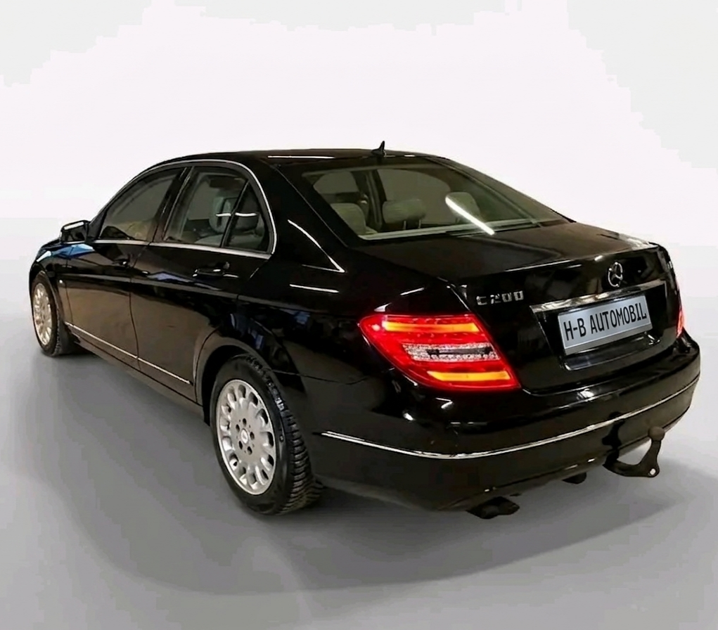 Mercedes-Benz C200