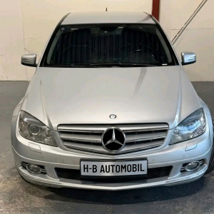 Mercedes-Benz C220