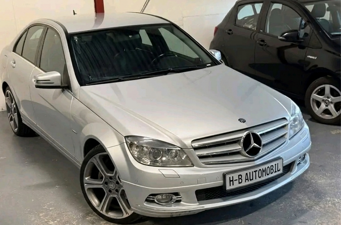 Mercedes-Benz C220