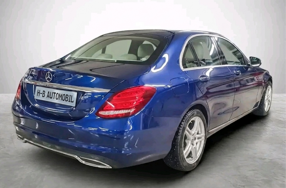 Mercedes-Benz C200