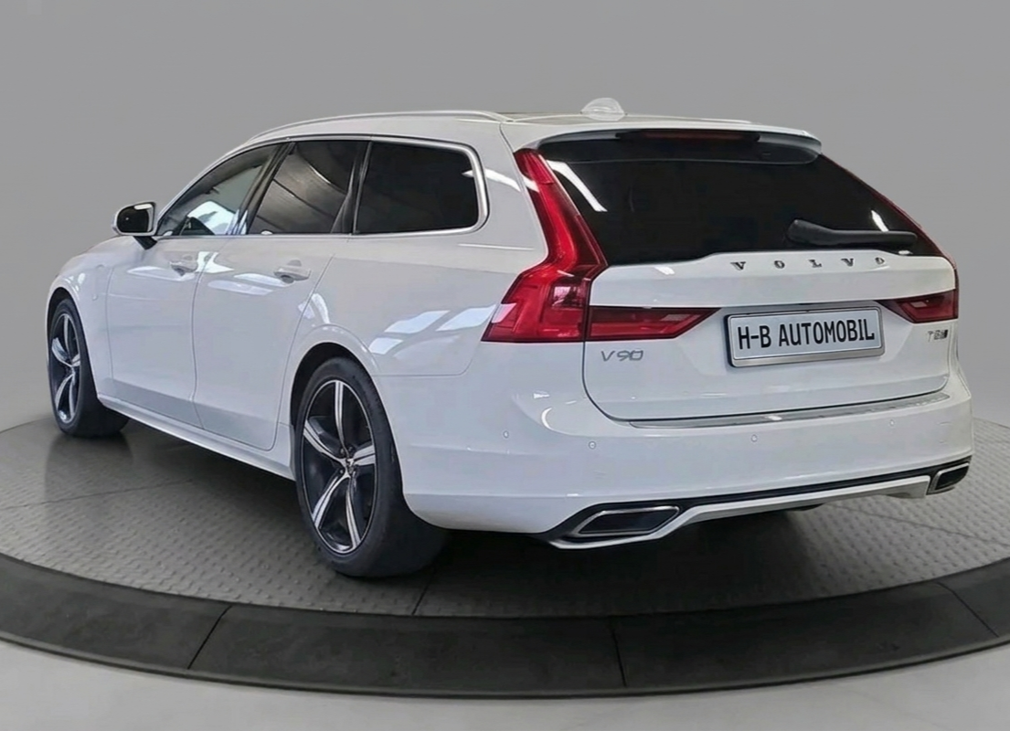Volvo V90