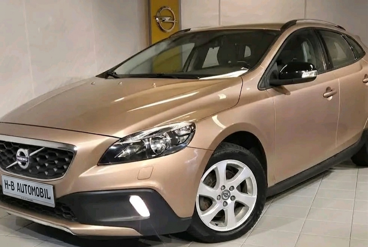 Volvo V40