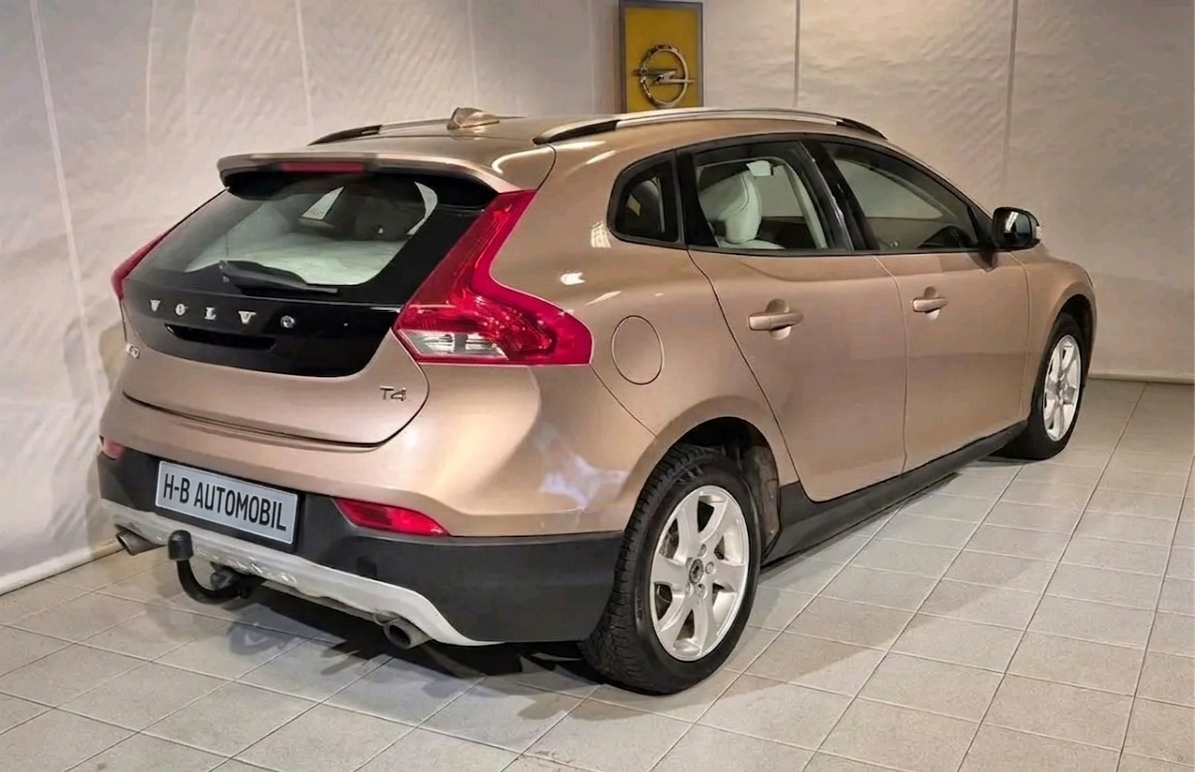 Volvo V40