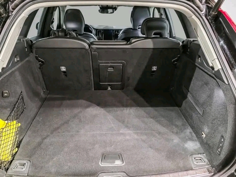 Volvo XC60 T8