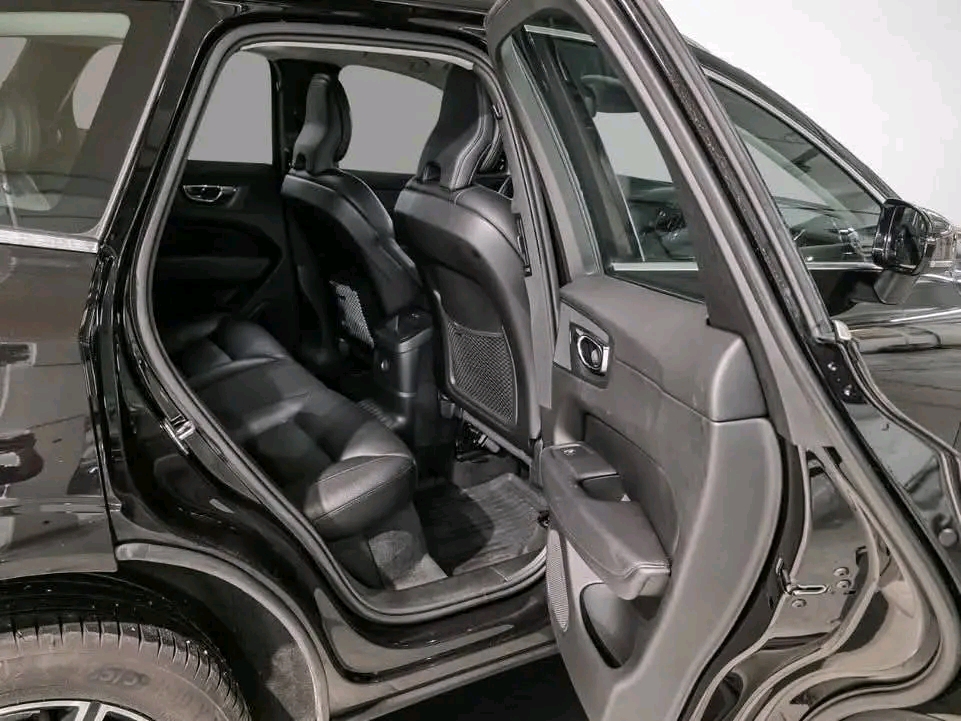Volvo XC60 T8