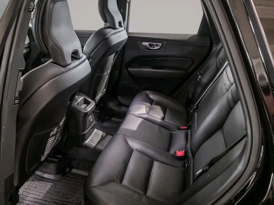 Volvo XC60 T8
