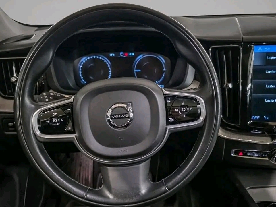 Volvo XC60 T8