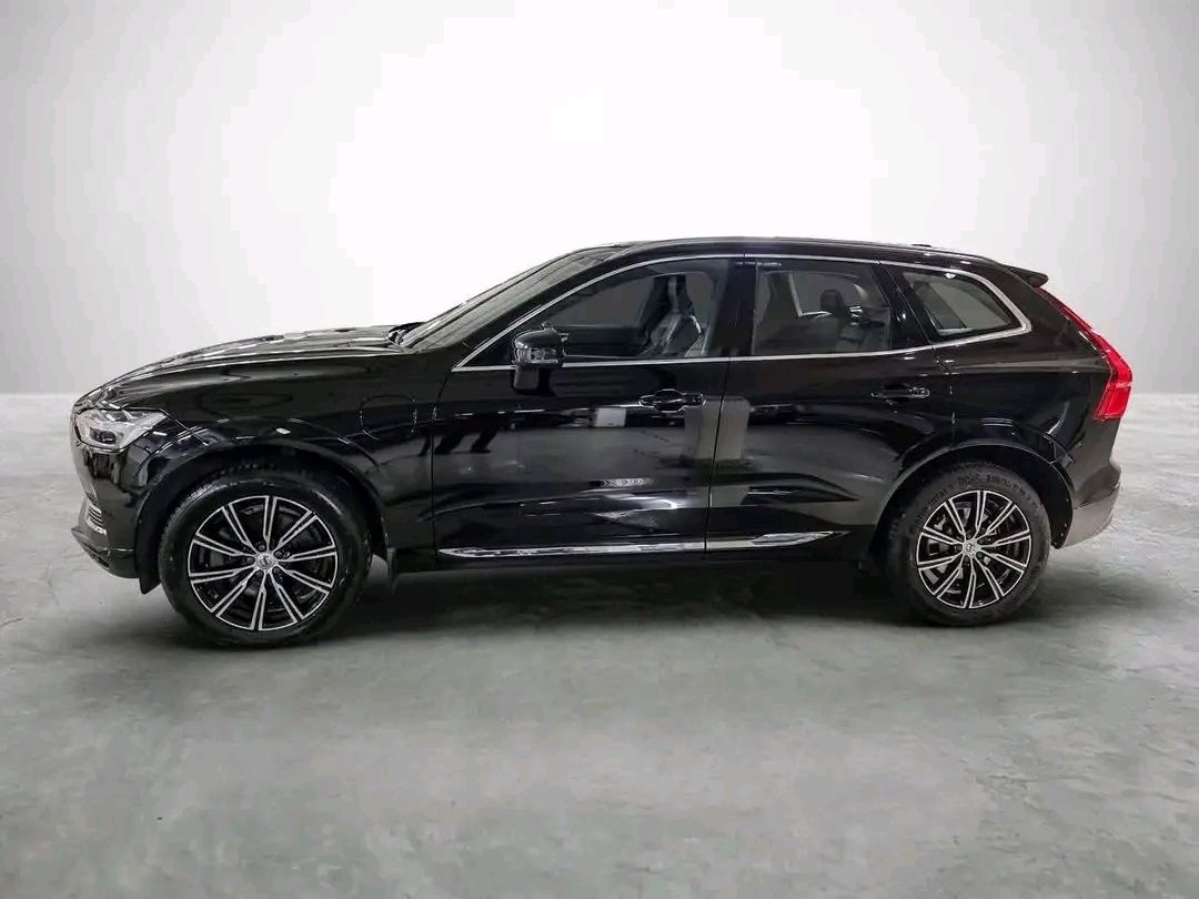Volvo XC60 T8
