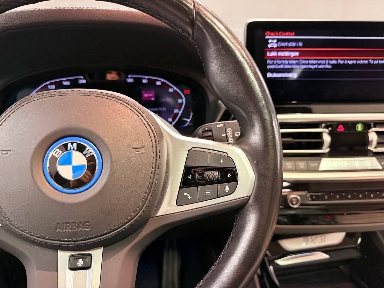 BMW iX3