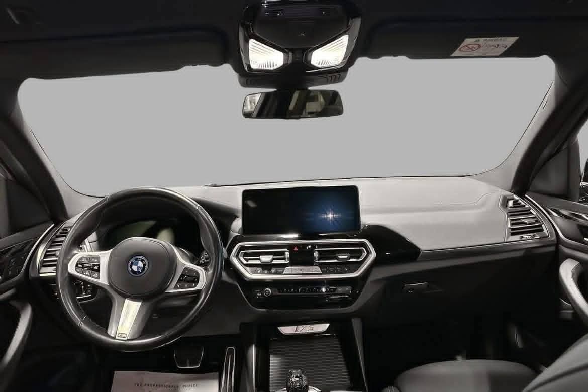 BMW iX3