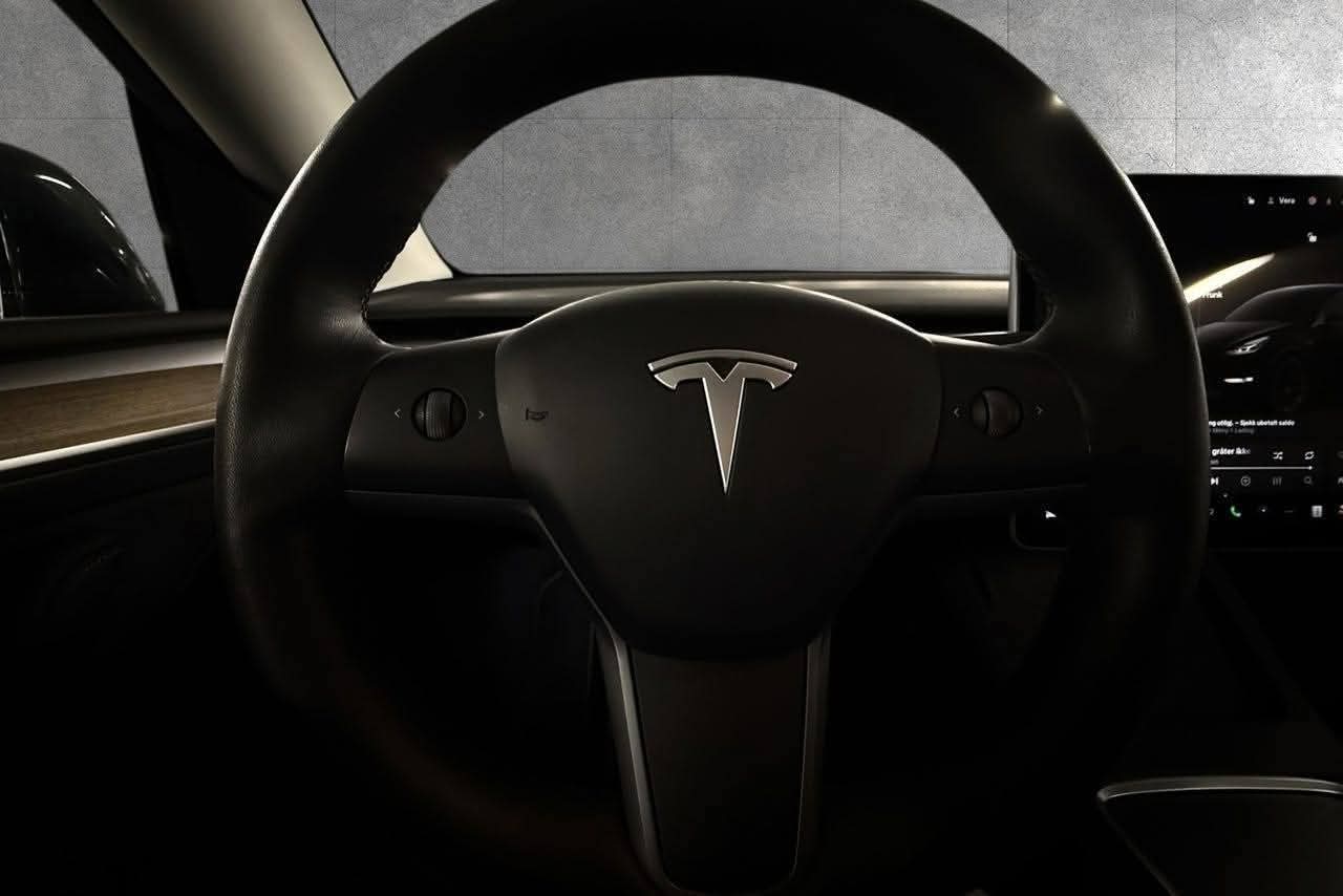 Tesla Model Y Long