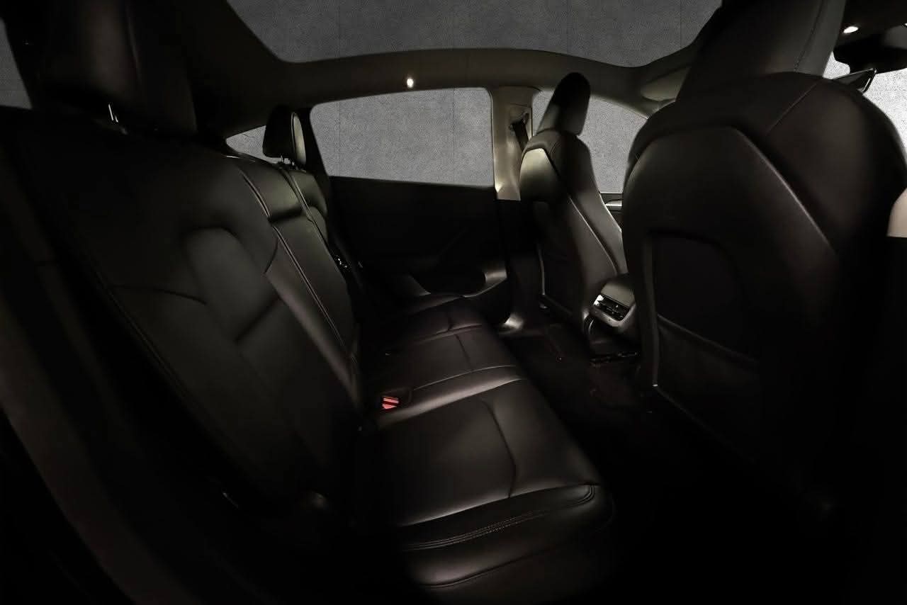 Tesla Model Y Long