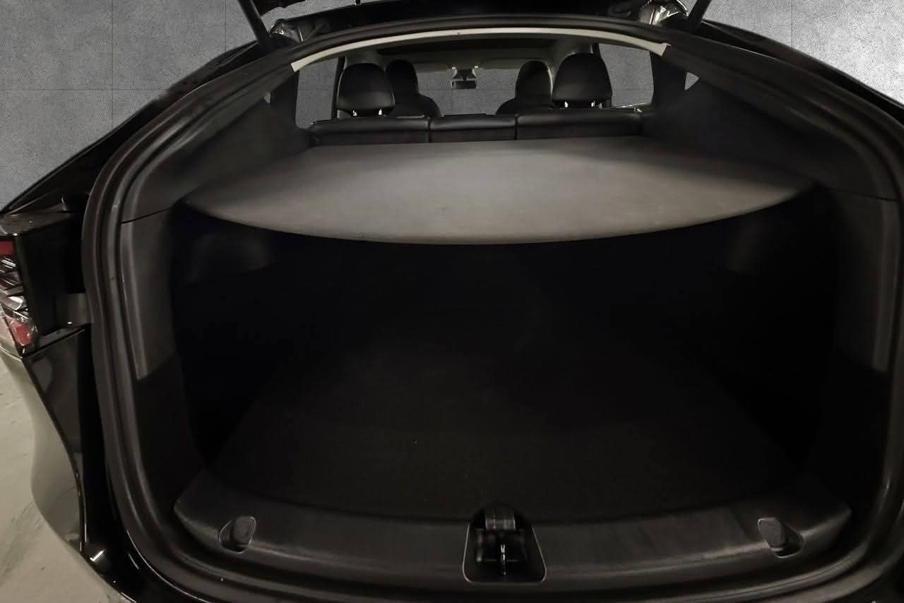 Tesla Model Y Long