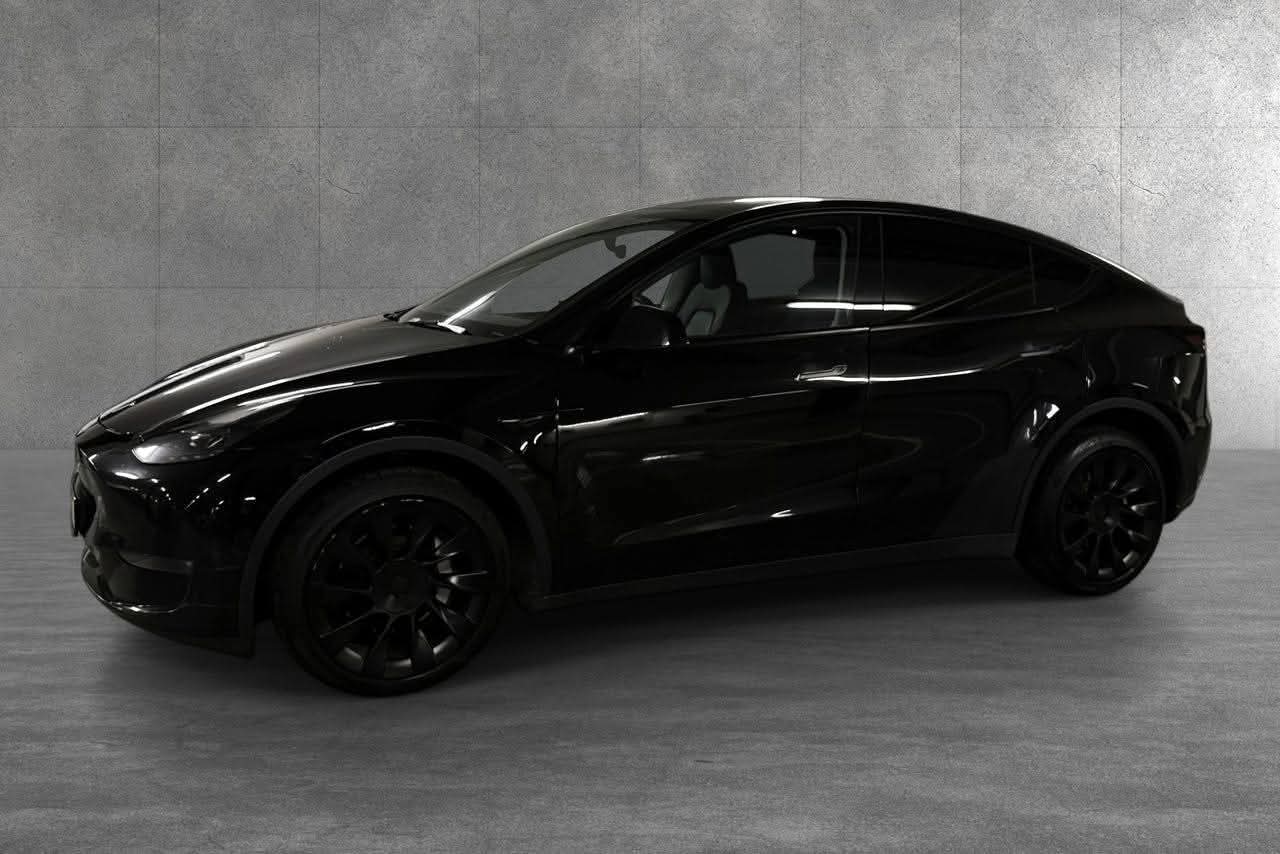 Tesla Model Y Long