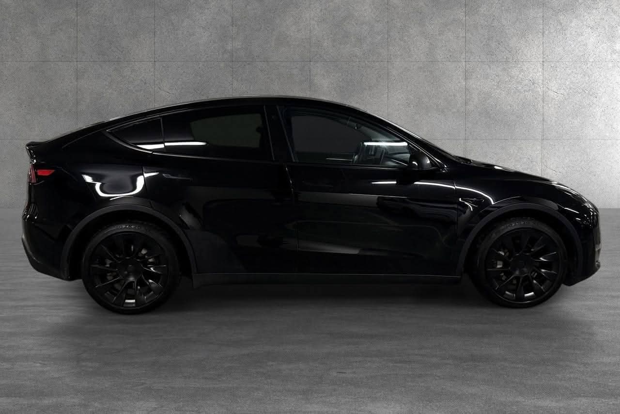 Tesla Model Y Long