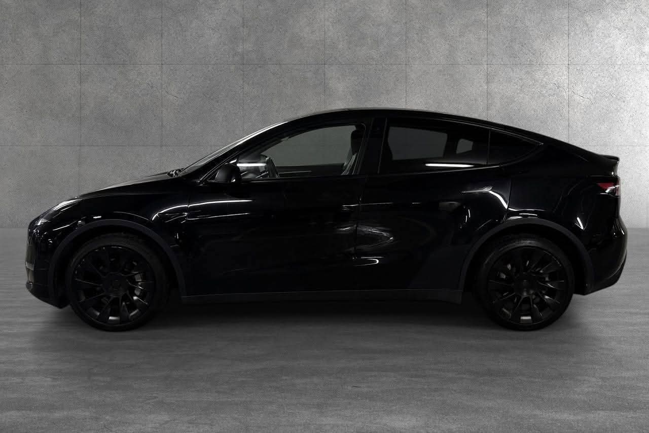 Tesla Model Y Long