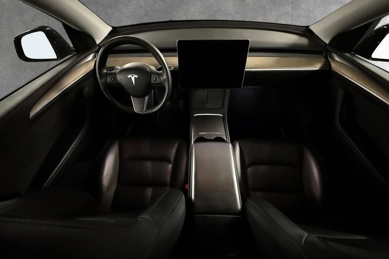 Tesla Model Y Long