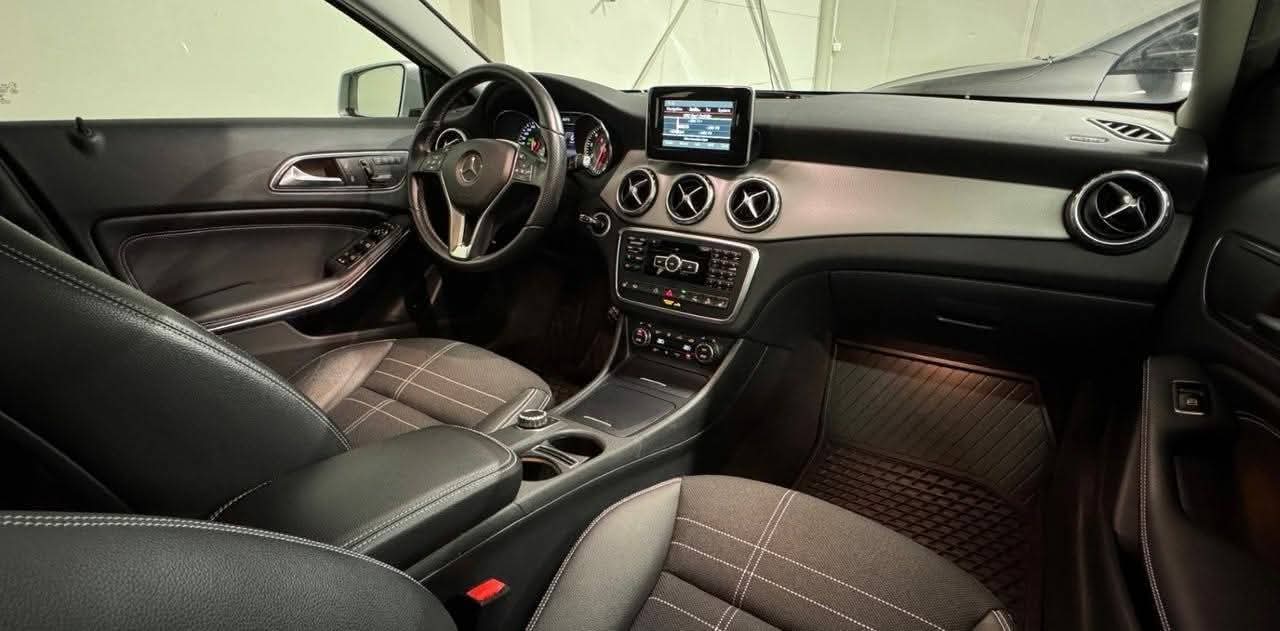 Mercedes-Benz GLA 250 4MATIC