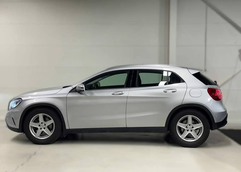 Mercedes-Benz GLA 250 4MATIC