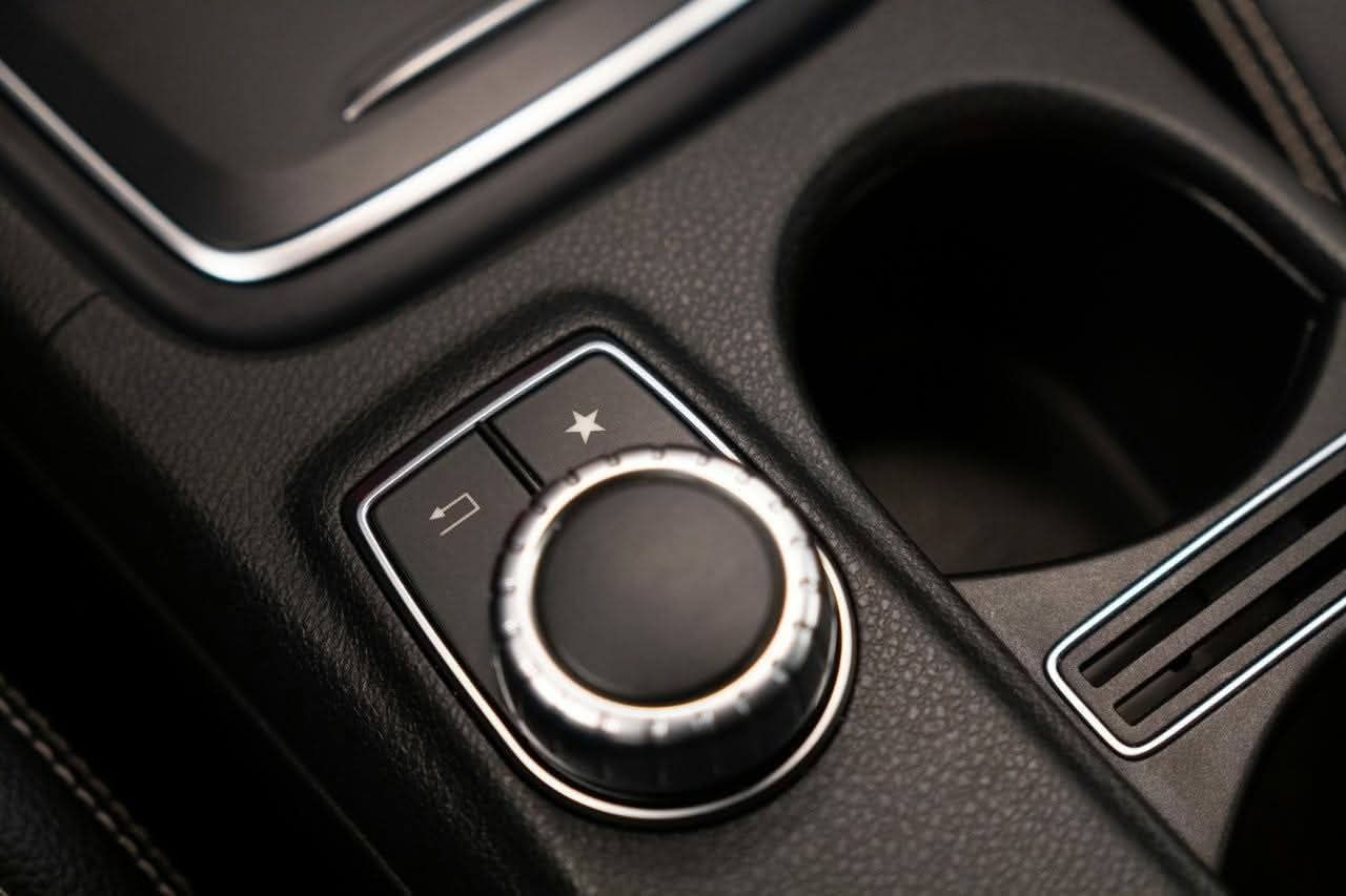 Mercedes-Benz GLA 180