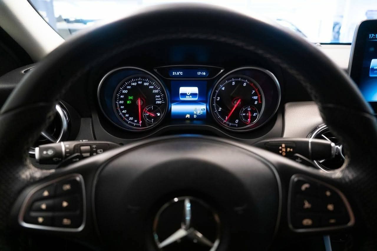 Mercedes-Benz GLA 180