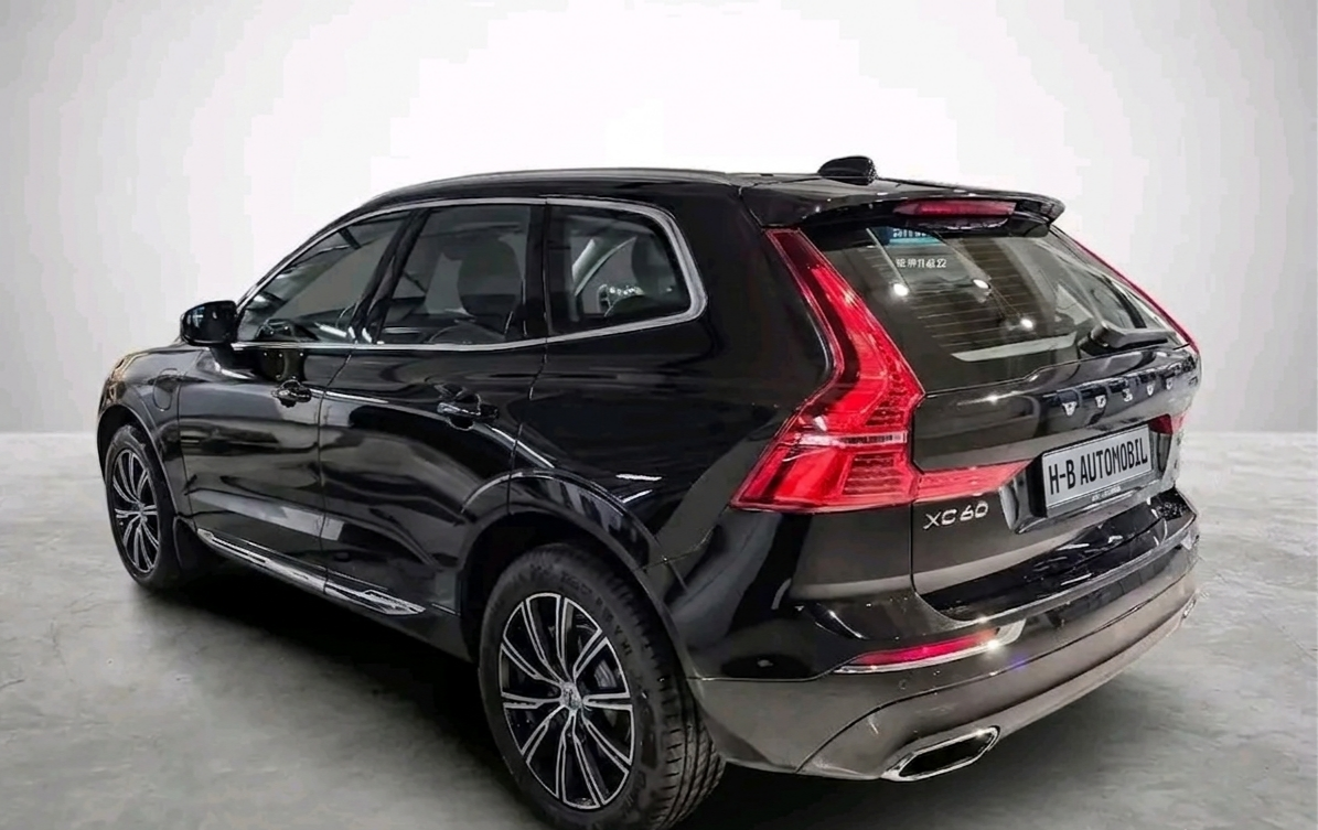 Volvo XC60 T8
