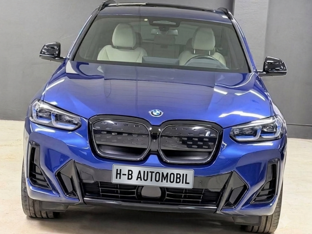 BMW iX3